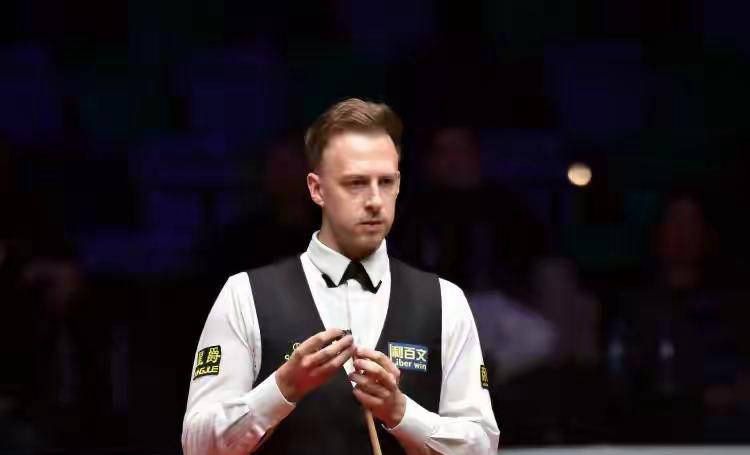 尔试图追赶, 扰乱对手的